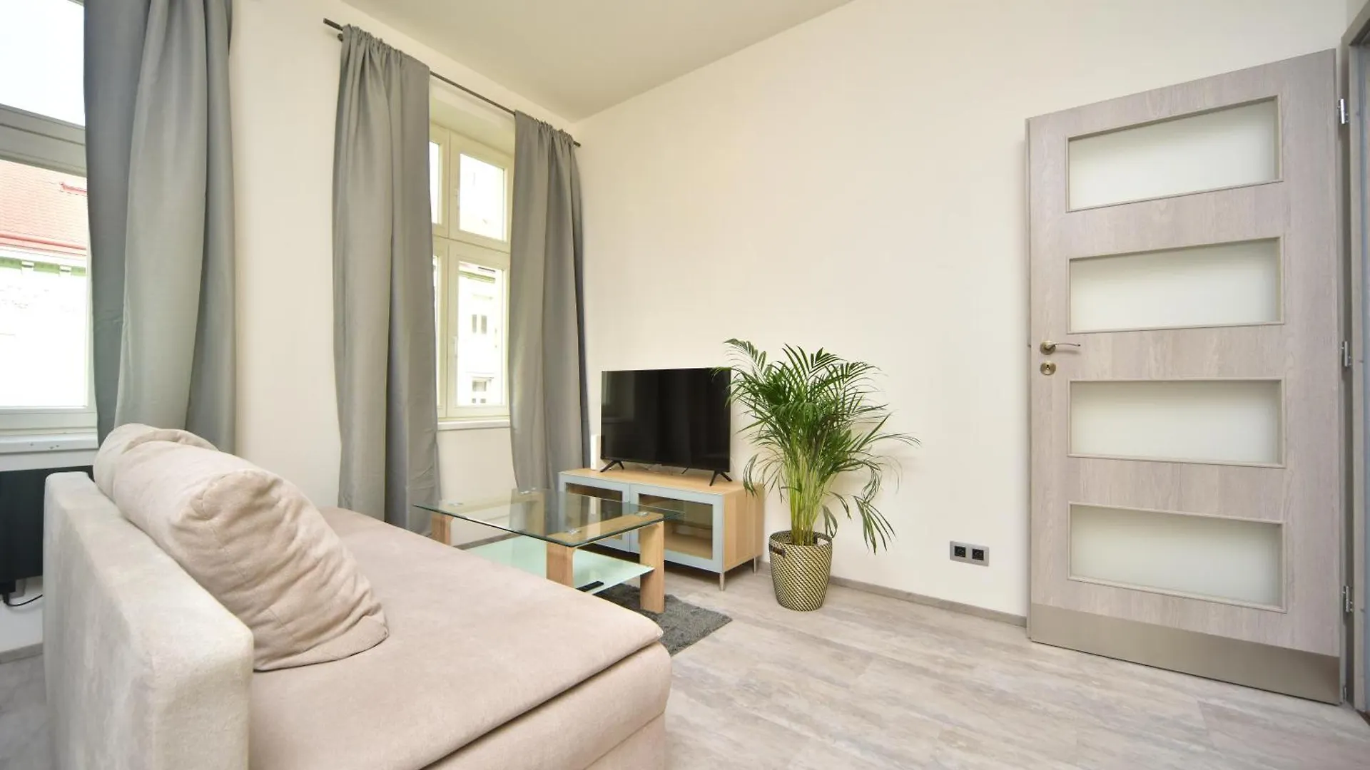 Vltava Design Apartments Prague 0*,